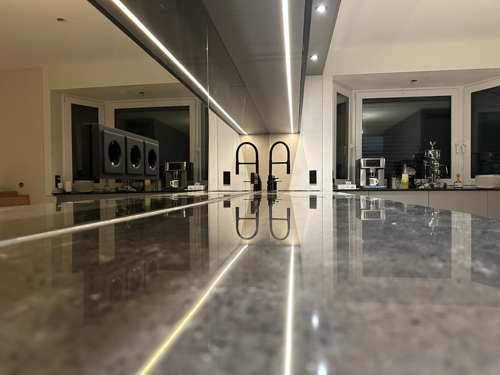 Arbeitsplatte Sanremo, glänzend poliert
